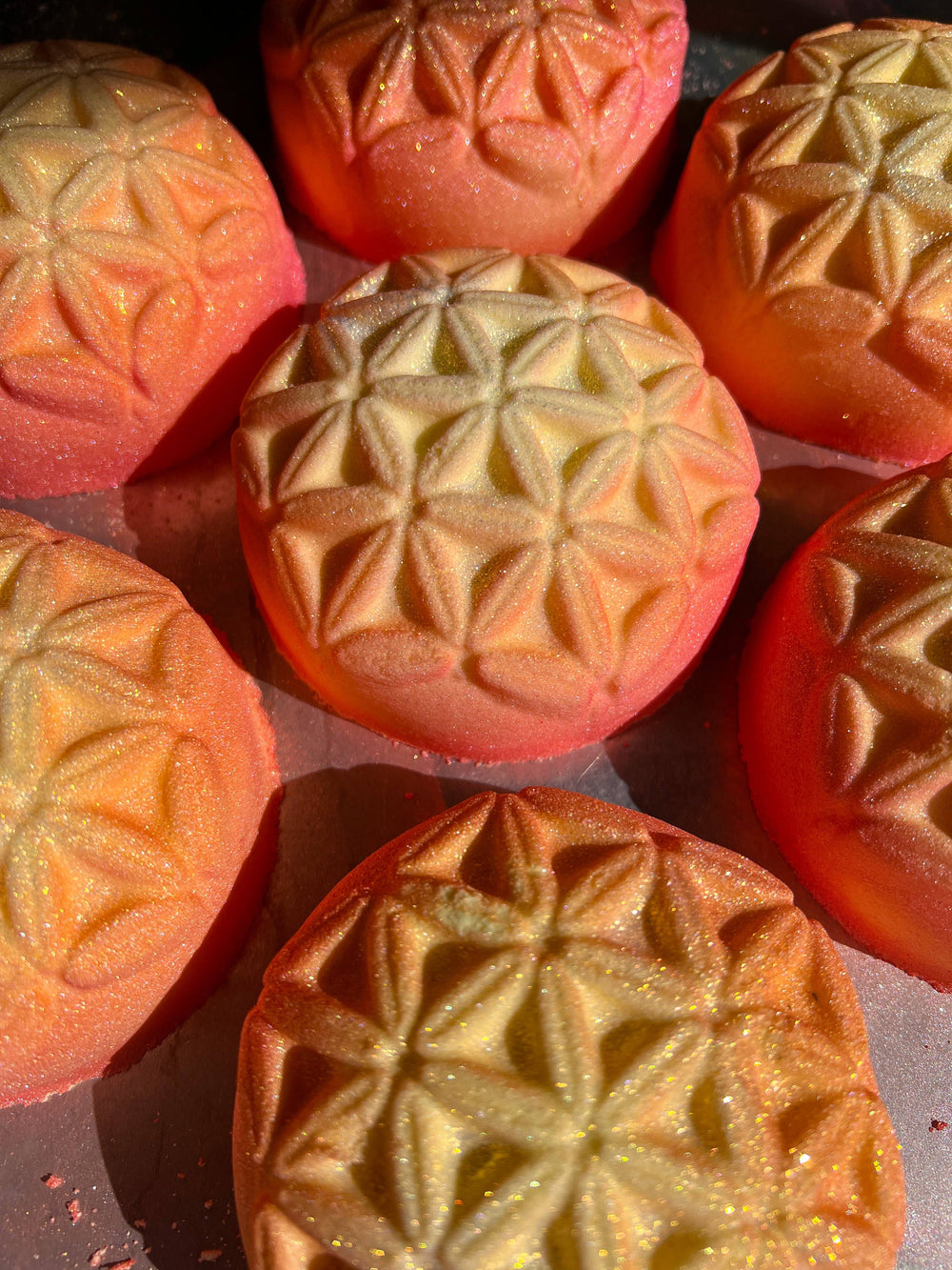 DAYLIGHT PRACTICE - SPRING CRYSTAL INFUSED BATH BOMB