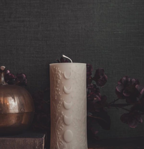 MOON PHASES CANDLE | PILLAR: White