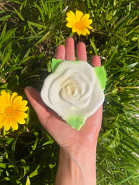 GARDENIA DREAM - SPRING CRYSTAL INFUSED BATH BOMB