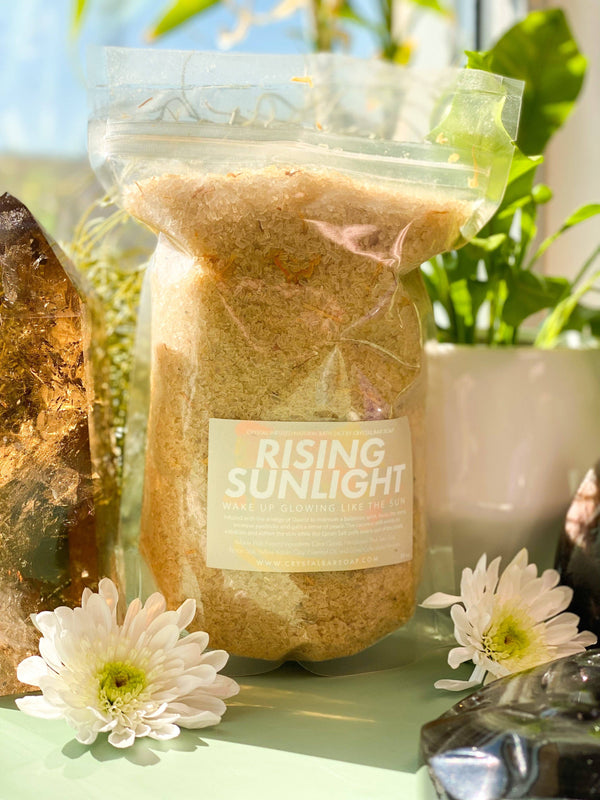RISING SUNLIGHT 30 oz Crystal Infused Mineral Soaking Salt